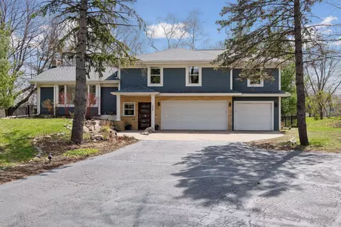 209 Meander Rd, Golden Valley, MN 55422