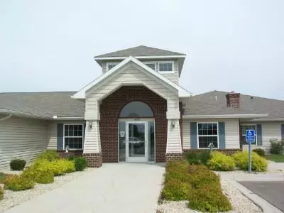 1085 Dale St SW #116, Hutchinson, MN 55350