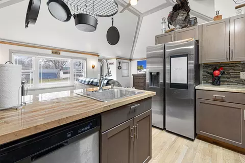 Kitchen - 834 2nd St SW, Faribault, MN 55021 photo 5 of 5