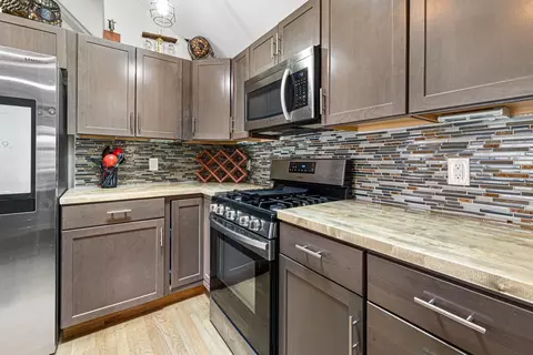 Kitchen - 834 2nd St SW, Faribault, MN 55021 photo 4 of 5