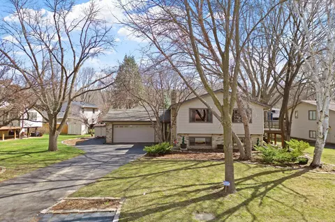 2405 Terrace Dr, Burnsville, MN 55337