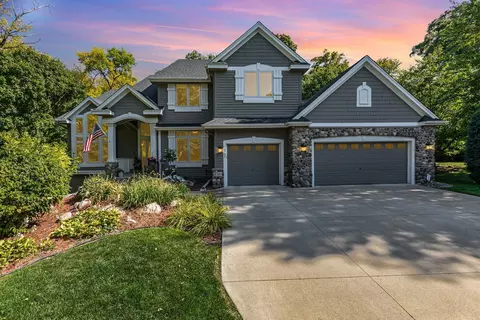 4700 Medina Lake Dr, Medina, MN 55340