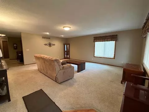 285 13th St, Windom, MN 56101 photo 13