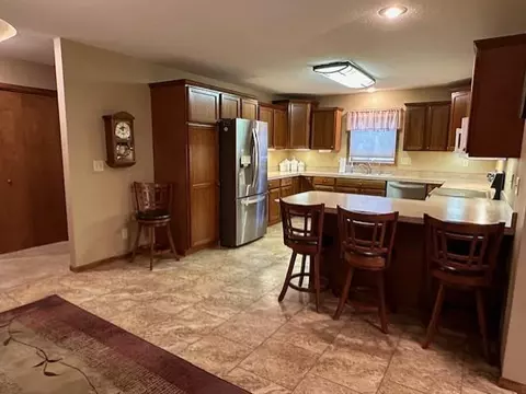 285 13th St, Windom, MN 56101 photo 9