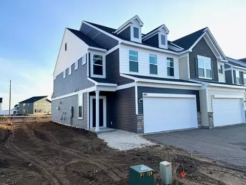 4811 Airlake Dr, Woodbury, MN 55129