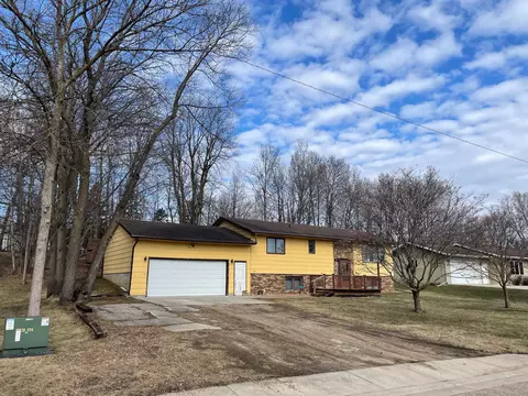 930 Perry Ave N, Browerville, MN 56438