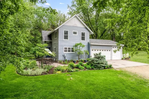 2121 Oakgreen Ave N, Stillwater, MN 55082