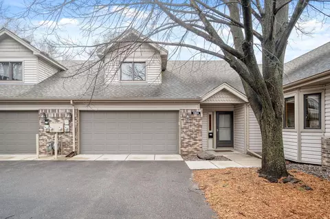 13604 Parkwood Dr, Burnsville, MN 55337