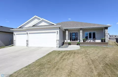 3419 Loberg Ln, West Fargo, ND 58078
