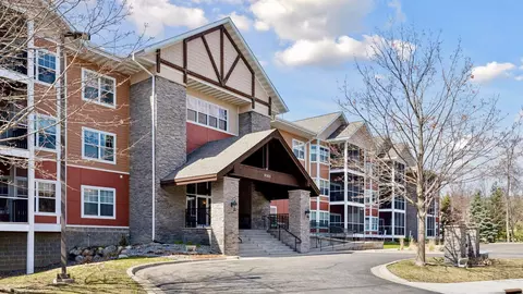 9165 Comstock Ln N #210, Maple Grove, MN 55311