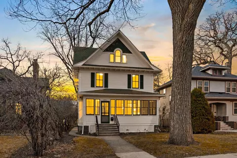 2031 Lincoln Ave, Saint Paul, MN 55105