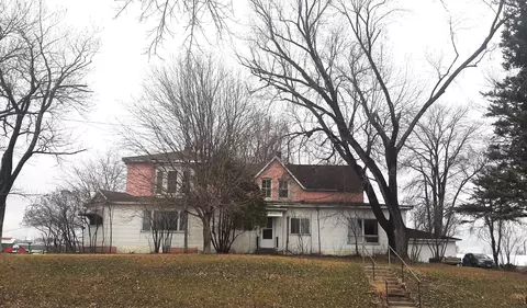 11 5th Ave NE, Pelican Rapids, MN 56572