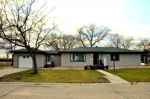 312 9th St S, Wheaton, MN 56296