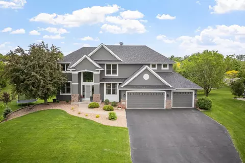 6820 Ruby Ln, Chanhassen, MN 55317 photo 4