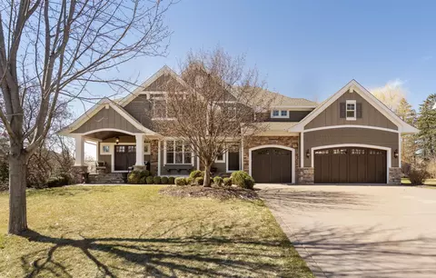 6630 Chestnut Ln, Chanhassen, MN 55317