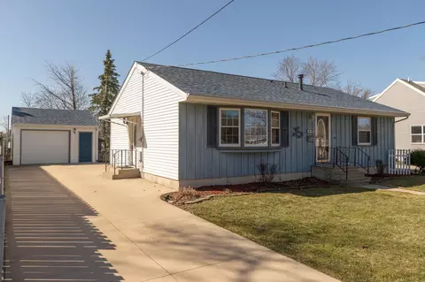 518 14th St NE, Rochester, MN 55906
