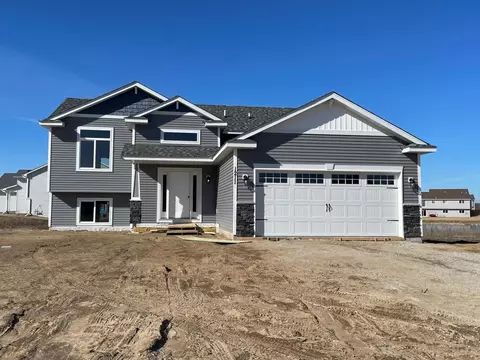 1217 Tiger Ct NE, Isanti, MN 55040