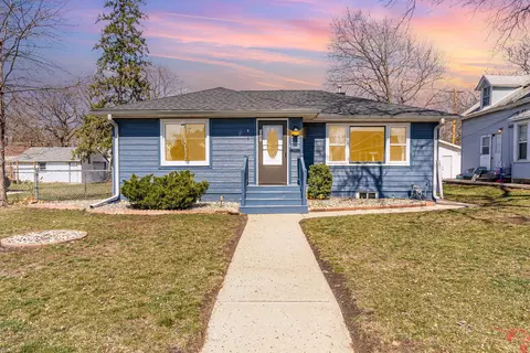 1047 Seminary Ave, Saint Paul, MN 55104
