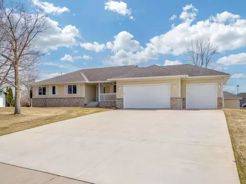 7120 Rolling View Dr, Saint Cloud, MN 56303