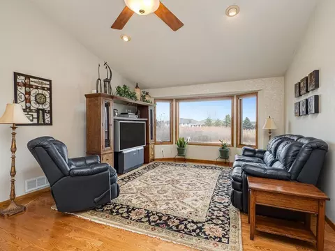 7120 Rolling View Dr, Saint Cloud, MN 56303 photo 4