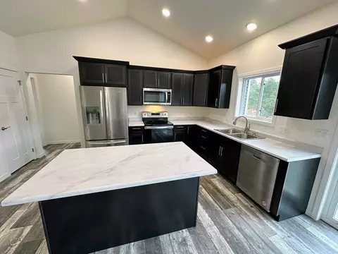 Kitchen - 907 8th Ave NW, Perham, MN 56573 photo 2 of 5