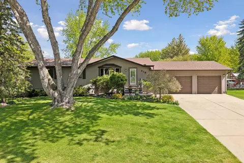218 4th St SW, Norwood Young America, MN 55397