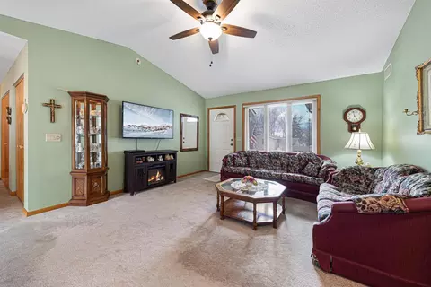 15 10th Ave SE, Faribault, MN 55021 photo 6