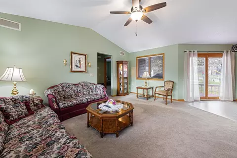 15 10th Ave SE, Faribault, MN 55021 photo 4
