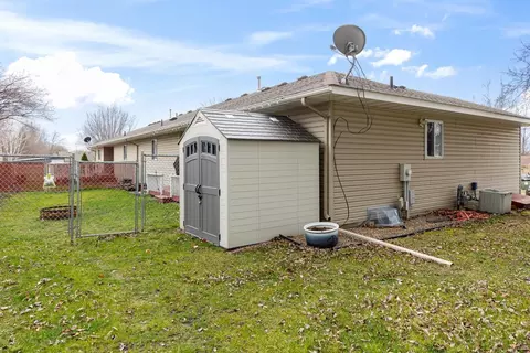 15 10th Ave SE, Faribault, MN 55021 photo 2