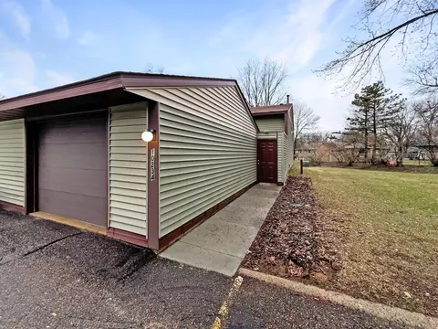 10234 Hanson Blvd NW, Coon Rapids, MN 55433