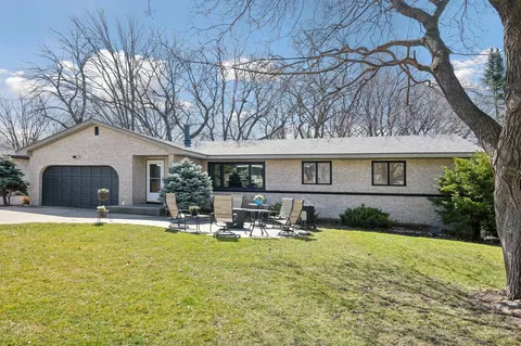 309 Valley High Rd, Burnsville, MN 55337