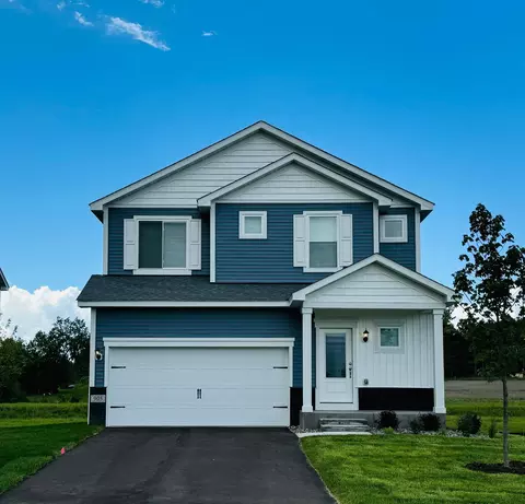 905 Spruce St N, Cambridge, MN 55008