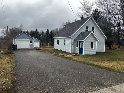230 1st St, Randall, MN 56475