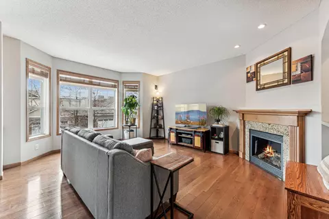 2773 Arona St, Roseville, MN 55113