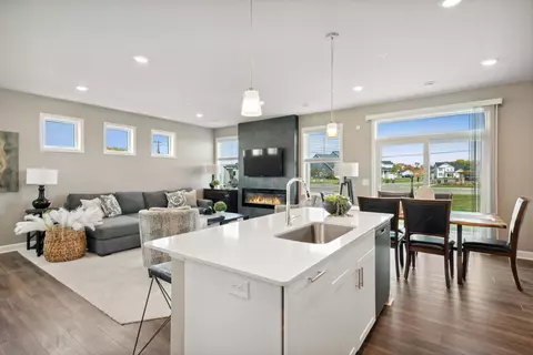 10658 Weston Way N, Maple Grove, MN 55369