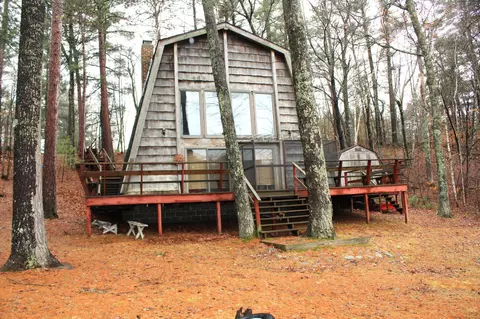 2958 White Pine Ln, Motley, MN 56466