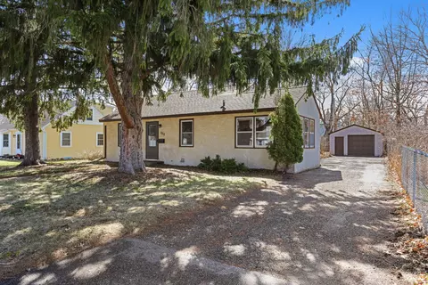 928 Cross St, Anoka, MN 55303