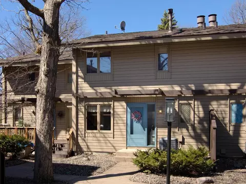 174 Birnamwood Dr, Burnsville, MN 55337