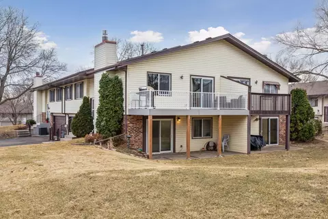 4497 Churchill St, Shoreview, MN 55126