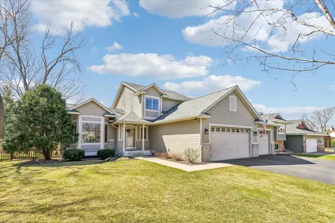 930 100th Ln NE, Blaine, MN 55434