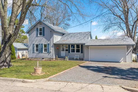 726 Park Ave, New Richmond, WI 54017