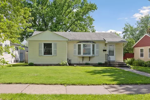 1872 Iowa Ave E, Saint Paul, MN 55119