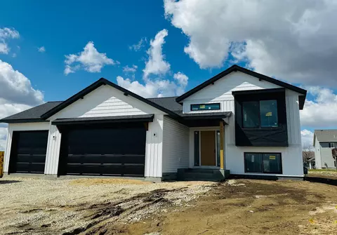 1842 Brandt Dr NE, Byron, MN 55920
