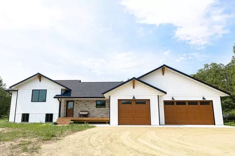 1141 Grant Hills Rd SW, Bemidji, MN 56601