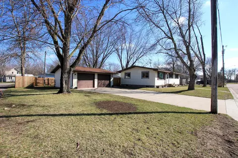 94 Central Ave, Lester Prairie, MN 55354