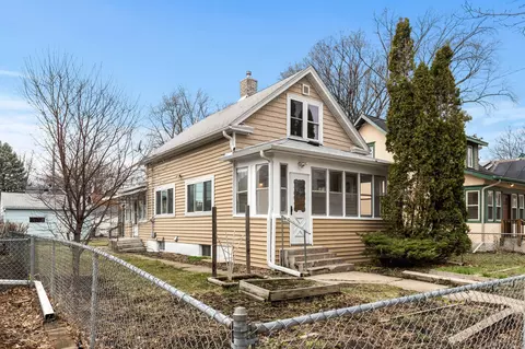 3316 31st Ave S, Minneapolis, MN 55406