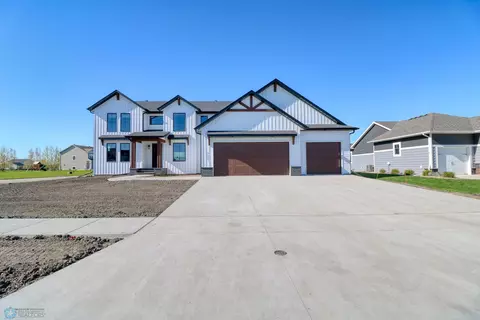 6287 Cattail Cv S, Fargo, ND 58104