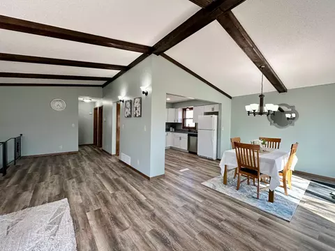 224 N Owasso Blvd, Shoreview, MN 55126