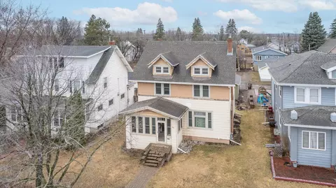 1021 S 5th Ave, Virginia, MN 55792