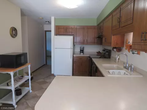 2104 9th St E, Glencoe, MN 55336 photo 6